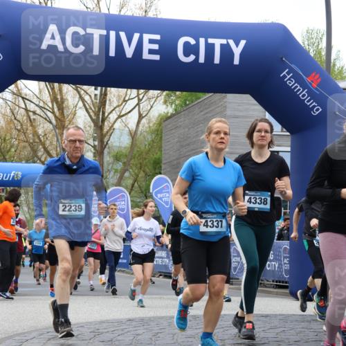 07.04.2024 - 43. Internationalen Wilhelmsburger Insellauf Strokosch-Dieckow http://msf.ph/oto/6052827 07.04.2024 10:41:13 Ziel 2157, 2294, 2366, 2373, 2485, 2945, 2969, 2970, 2985, 3065, 3106, 3137, 3138, 3142, 3257, 3258, 3259, 3297, 3298, 3308, 3389, 3538, 3570, 3574, 3696, 3851, 3856, 3867, 3871, 3899, 3906, 3980, 4163, 4227, 4253, 4265, 4266, 4329, 4351, 4352 meine-sportfotos.de