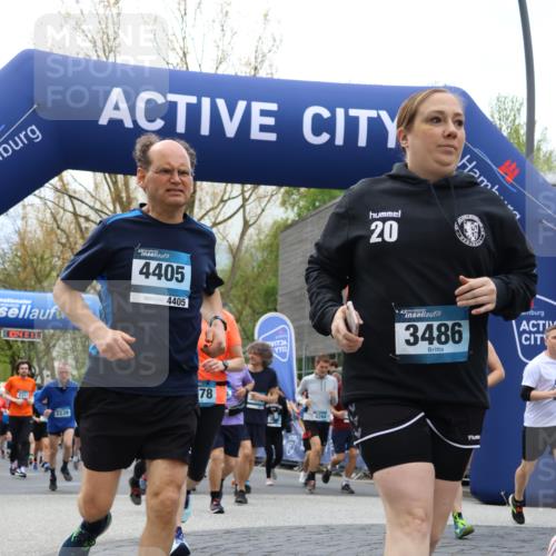 07.04.2024 - 43. Internationalen Wilhelmsburger Insellauf Strokosch-Dieckow http://msf.ph/oto/6052831 07.04.2024 10:41:10 Ziel 2157, 2294, 2317, 2318, 2319, 2366, 2472, 2945, 2969, 2985, 3106, 3142, 3257, 3258, 3259, 3269, 3306, 3307, 3308, 3323, 3389, 3538, 3570, 3696, 3786, 3825, 3828, 3837, 3851, 3856, 3867, 3871, 3872, 3906, 3980, 4007, 4163, 4253, 4265, 4266, 4329, 4351, 4352, 4408 meine-sportfotos.de
