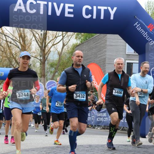 07.04.2024 - 43. Internationalen Wilhelmsburger Insellauf Strokosch-Dieckow http://msf.ph/oto/6052847 07.04.2024 10:40:59 Ziel 2178, 2208, 2209, 2239, 2279, 2336, 2345, 2358, 2452, 2492, 2668, 2873, 2894, 2997, 3018, 3139, 3141, 3168, 3310, 3311, 3314, 3349, 3373, 3448, 3486, 3514, 3543, 3605, 3606, 3666, 3734, 3773, 3804, 3830, 3954, 4093, 4094, 4160, 4191, 4264, 4268, 4333, 4337, 4338, 4379, 4403, 4405 meine-sportfotos.de