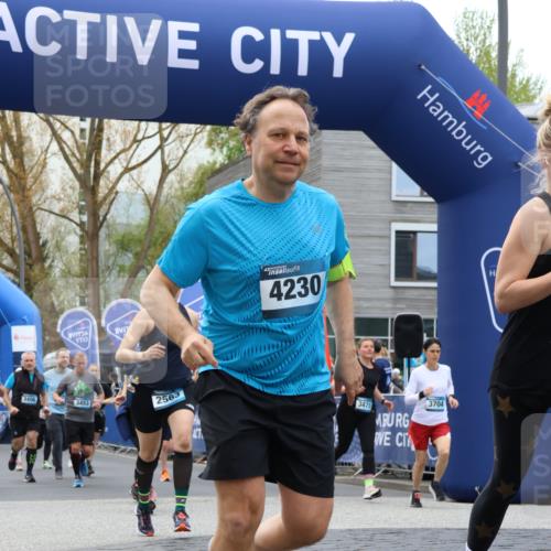 07.04.2024 - 43. Internationalen Wilhelmsburger Insellauf Strokosch-Dieckow http://msf.ph/oto/6052854 07.04.2024 10:40:55 Ziel 2109, 2110, 2208, 2209, 2279, 2336, 2358, 2452, 2492, 2668, 3139, 3141, 3168, 3310, 3311, 3349, 3376, 3406, 3448, 3486, 3506, 3514, 3543, 3573, 3665, 3666, 3667, 3704, 3734, 3744, 3752, 3773, 3774, 3804, 3830, 3954, 4178, 4180, 4333, 4379, 4400, 4403 meine-sportfotos.de