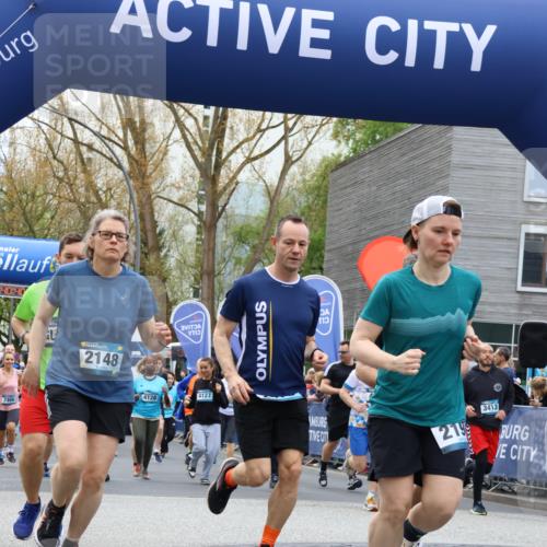 07.04.2024 - 43. Internationalen Wilhelmsburger Insellauf Strokosch-Dieckow http://msf.ph/oto/6052861 07.04.2024 10:40:39 Ziel 2136, 2147, 2257, 2326, 2334, 2378, 2388, 2410, 2417, 2418, 2460, 2511, 2635, 2754, 2984, 3126, 3190, 3192, 3198, 3214, 3380, 3397, 3413, 3422, 3447, 3467, 3488, 3534, 3645, 3672, 3717, 3810, 3959, 3984, 4005, 4124, 4125, 4131, 4135, 4168, 4201, 4237, 4355, 4406 meine-sportfotos.de