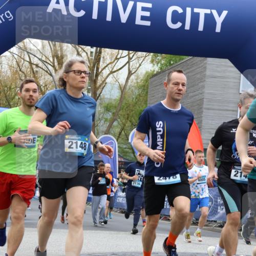 07.04.2024 - 43. Internationalen Wilhelmsburger Insellauf Strokosch-Dieckow http://msf.ph/oto/6052862 07.04.2024 10:40:40 Ziel 2136, 2257, 2326, 2334, 2378, 2388, 2410, 2417, 2418, 2460, 2511, 2635, 2754, 2984, 3126, 3190, 3192, 3198, 3214, 3380, 3397, 3422, 3447, 3467, 3534, 3645, 3672, 3717, 3959, 3984, 3991, 4005, 4124, 4125, 4131, 4135, 4168, 4201, 4237, 4355, 4383, 4406 meine-sportfotos.de