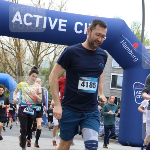 07.04.2024 - 43. Internationalen Wilhelmsburger Insellauf Strokosch-Dieckow http://msf.ph/oto/6052870 07.04.2024 10:40:31 Ziel 2015, 2140, 2142, 2147, 2148, 2152, 2194, 2421, 2449, 2460, 2478, 2511, 2525, 2694, 2775, 2846, 2867, 3155, 3199, 3201, 3220, 3222, 3248, 3255, 3302, 3345, 3398, 3400, 3413, 3488, 3547, 3745, 3805, 3810, 3984, 4005, 4127, 4128, 4134, 4300 meine-sportfotos.de