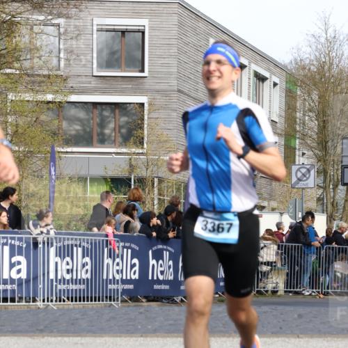 07.04.2024 - 43. Internationalen Wilhelmsburger Insellauf Strokosch-Dieckow http://msf.ph/oto/6061865 07.04.2024 11:21:41 Ziel 2437, 2499, 3367, 3858 meine-sportfotos.de
