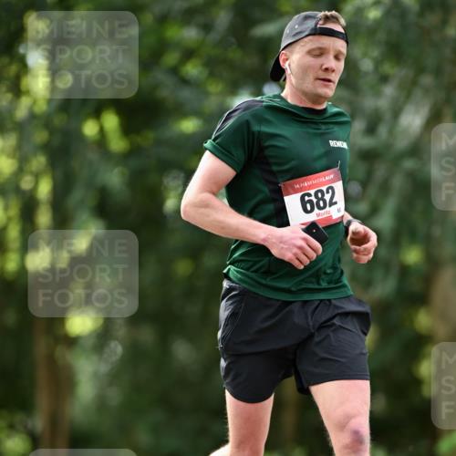 14.04.2024 - Hammer Lauf Dr. Thomas Lammeyer http://msf.ph/oto/6067599 14.04.2024 11:19:32 Laufen 14, 682, 68 meine-sportfotos.de