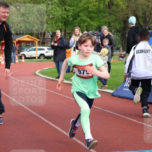 14.04.2024 - Hammer Lauf Strokosch-Dieckow http://msf.ph/oto/6071135 14.04.2024 09:55:36 Ziel  meine-sportfotos.de