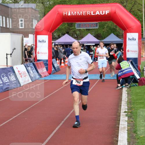 14.04.2024 - Hammer Lauf Strokosch-Dieckow http://msf.ph/oto/6072102 14.04.2024 10:58:53 Ziel 374, 762, 1132 meine-sportfotos.de