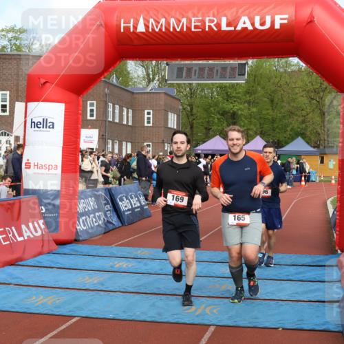 14.04.2024 - Hammer Lauf Strokosch-Dieckow http://msf.ph/oto/6072960 14.04.2024 11:09:47 Ziel 165, 169, 296, 165, 169, 296 meine-sportfotos.de