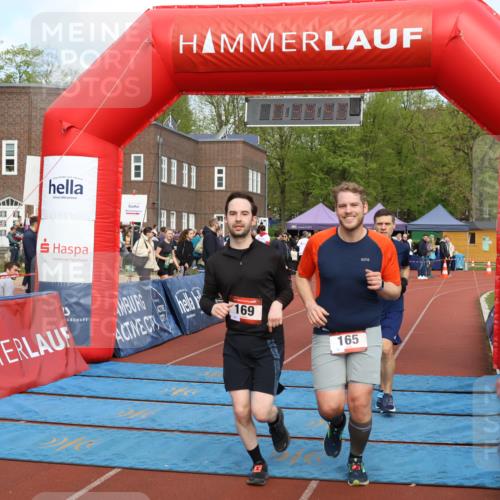 14.04.2024 - Hammer Lauf Strokosch-Dieckow http://msf.ph/oto/6073017 14.04.2024 11:09:48 Ziel 165, 169, 296, 165, 169, 296 meine-sportfotos.de