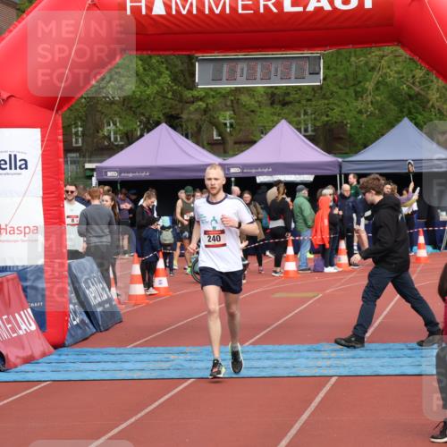 14.04.2024 - Hammer Lauf Strokosch-Dieckow http://msf.ph/oto/6073940 14.04.2024 11:02:56 Ziel 240, 310, 456 meine-sportfotos.de