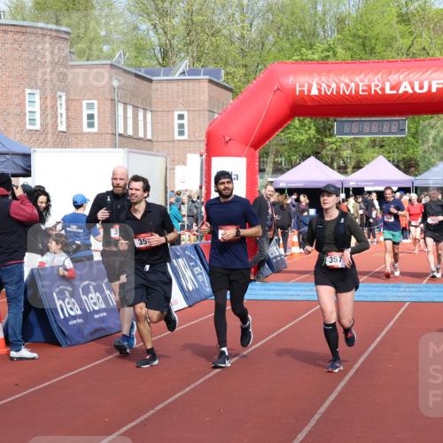 14.04.2024 - Hammer Lauf Strokosch-Dieckow http://msf.ph/oto/6074080 14.04.2024 11:03:21 Ziel 353, 355, 357, 372 meine-sportfotos.de