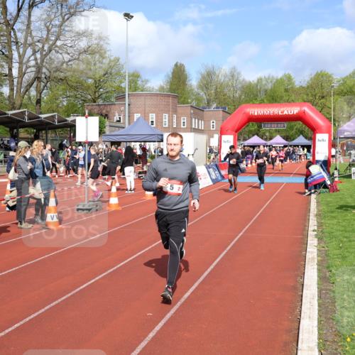 14.04.2024 - Hammer Lauf Strokosch-Dieckow http://msf.ph/oto/6075208 14.04.2024 11:05:45 Ziel 5, 556, 847 meine-sportfotos.de