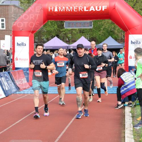 14.04.2024 - Hammer Lauf Strokosch-Dieckow http://msf.ph/oto/6075550 14.04.2024 11:06:11 Ziel 126, 186, 242, 262, 288, 329, 339, 369, 486, 792, 836 meine-sportfotos.de