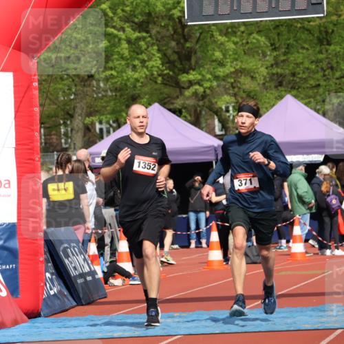 14.04.2024 - Hammer Lauf Strokosch-Dieckow http://msf.ph/oto/6077433 14.04.2024 11:19:07 Ziel 371, 831, 1352 meine-sportfotos.de