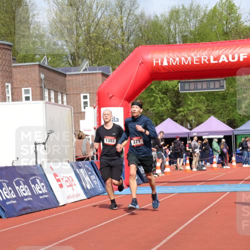 14.04.2024 - Hammer Lauf Strokosch-Dieckow http://msf.ph/oto/6077465 14.04.2024 11:19:09 Ziel 371, 831, 1352 meine-sportfotos.de