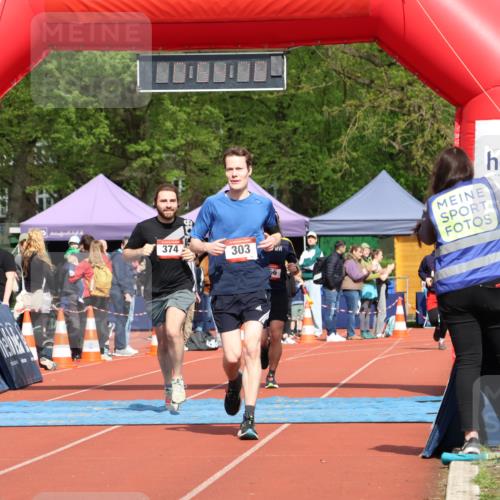 14.04.2024 - Hammer Lauf Strokosch-Dieckow http://msf.ph/oto/6078418 14.04.2024 11:24:09 Ziel 303, 374 meine-sportfotos.de