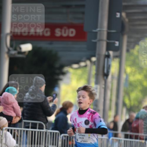 27.04.2024 - Das Zehntel Fuchs,  Jonas http://msf.ph/oto/6100352 27.04.2024 08:47:24 Ziel 1472, 1484, 3828 meine-sportfotos.de
