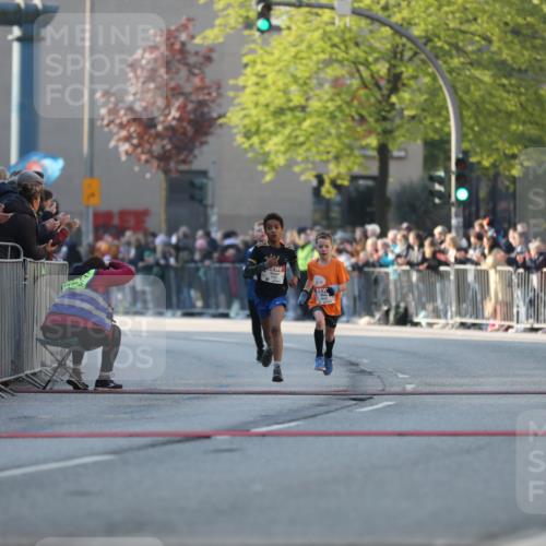27.04.2024 - Das Zehntel Fuchs,  Jonas http://msf.ph/oto/6100380 27.04.2024 08:47:39 Ziel 1595, 2820, 3626 meine-sportfotos.de