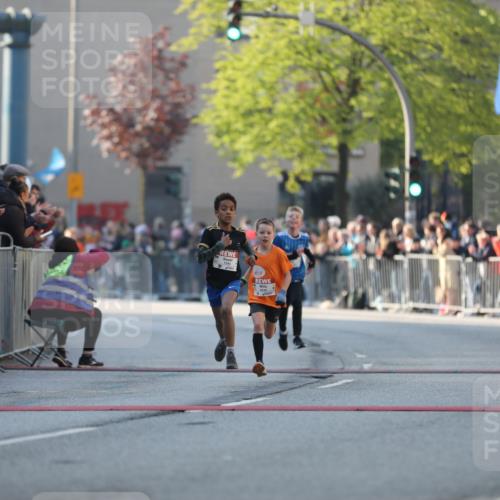 27.04.2024 - Das Zehntel Fuchs,  Jonas http://msf.ph/oto/6100403 27.04.2024 08:47:40 Ziel 1595, 2820, 3626 meine-sportfotos.de