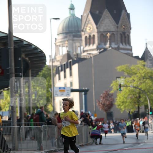 27.04.2024 - Das Zehntel Fuchs,  Jonas http://msf.ph/oto/6100567 27.04.2024 08:48:06 Ziel 1712, 2181, 2327, 2329, 3154, 3437, 3683 meine-sportfotos.de
