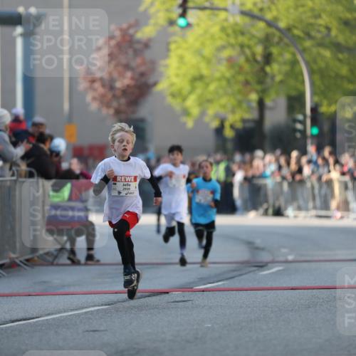 27.04.2024 - Das Zehntel Fuchs,  Jonas http://msf.ph/oto/6100667 27.04.2024 08:48:24 Ziel 1192, 1645, 2329, 2608, 2824, 2930, 3176, 3900 meine-sportfotos.de