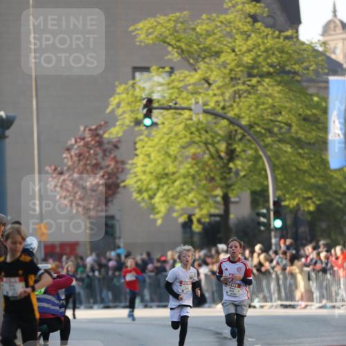27.04.2024 - Das Zehntel Fuchs,  Jonas http://msf.ph/oto/6100681 27.04.2024 08:48:30 Ziel 1192, 1452, 2222, 2352, 2608, 2824, 2930, 3176, 3900 meine-sportfotos.de