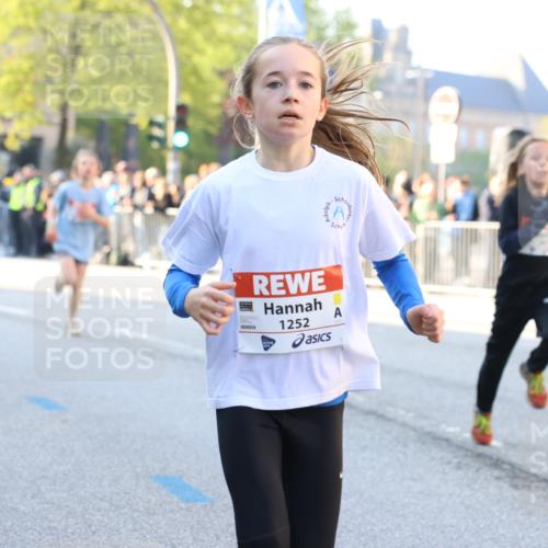 27.04.2024 - Das Zehntel Strokosch-Dieckow http://msf.ph/oto/6100690 27.04.2024 08:48:54 Laufen 1252, 1480, 2355, 2818, 3657, 3873 meine-sportfotos.de