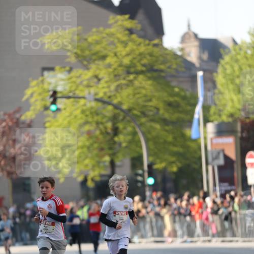 27.04.2024 - Das Zehntel Fuchs,  Jonas http://msf.ph/oto/6100695 27.04.2024 08:48:32 Ziel 1192, 1452, 2222, 2352, 2608, 2824, 2930, 3176, 3900 meine-sportfotos.de