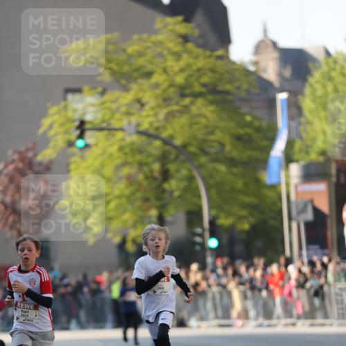 27.04.2024 - Das Zehntel Fuchs,  Jonas http://msf.ph/oto/6100703 27.04.2024 08:48:33 Ziel 1192, 1452, 2222, 2352, 2608, 2824, 2930, 3176, 3900 meine-sportfotos.de