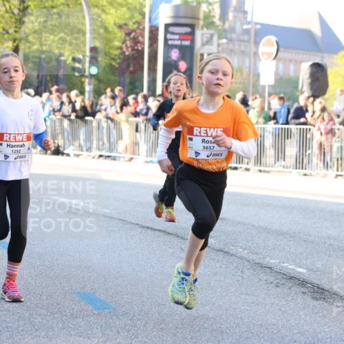 27.04.2024 - Das Zehntel Strokosch-Dieckow http://msf.ph/oto/6100712 27.04.2024 08:48:53 Laufen 1252, 1480, 2355, 2818, 3657, 3873 meine-sportfotos.de
