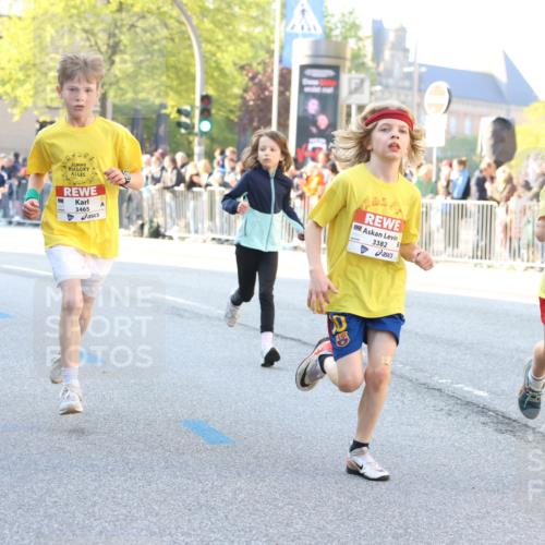 27.04.2024 - Das Zehntel Strokosch-Dieckow http://msf.ph/oto/6100763 27.04.2024 08:48:46 Laufen 1252, 2663, 2818, 2848, 3177, 3382, 3402, 3465, 3657, 3873, 3924 meine-sportfotos.de