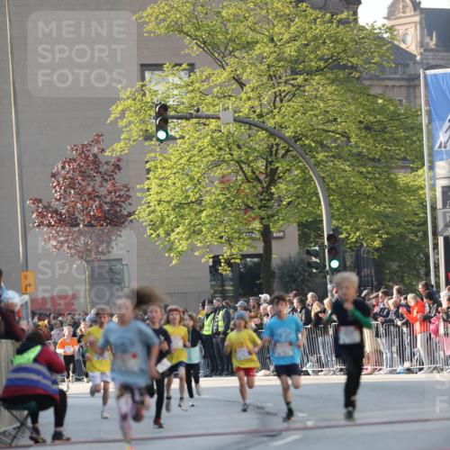 27.04.2024 - Das Zehntel Fuchs,  Jonas http://msf.ph/oto/6100777 27.04.2024 08:48:47 Ziel 1452, 2222, 2317, 2352, 2663, 2818, 2848, 3177, 3382, 3402, 3465, 3924 meine-sportfotos.de