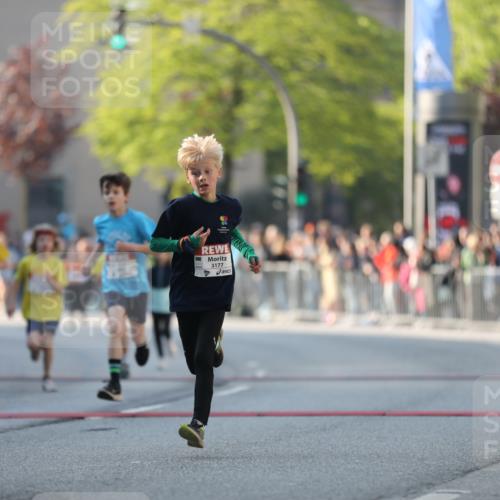 27.04.2024 - Das Zehntel Fuchs,  Jonas http://msf.ph/oto/6100788 27.04.2024 08:48:50 Ziel 1252, 2317, 2352, 2663, 2818, 2848, 3177, 3382, 3402, 3465, 3657, 3873, 3924 meine-sportfotos.de