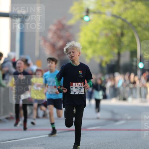 27.04.2024 - Das Zehntel Fuchs,  Jonas http://msf.ph/oto/6100794 27.04.2024 08:48:51 Ziel 1252, 2317, 2663, 2818, 2848, 3177, 3382, 3402, 3465, 3657, 3873, 3924 meine-sportfotos.de