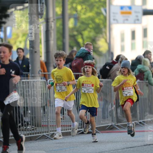 27.04.2024 - Das Zehntel Fuchs,  Jonas http://msf.ph/oto/6100806 27.04.2024 08:48:53 Ziel 1252, 2317, 2355, 2663, 2818, 2848, 3177, 3382, 3402, 3465, 3657, 3873, 3924 meine-sportfotos.de