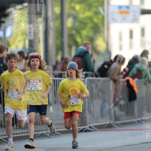 27.04.2024 - Das Zehntel Fuchs,  Jonas http://msf.ph/oto/6100811 27.04.2024 08:48:54 Ziel 1252, 2317, 2355, 2663, 2818, 2848, 3177, 3382, 3402, 3465, 3657, 3873, 3924 meine-sportfotos.de