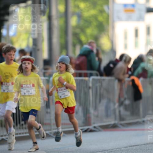 27.04.2024 - Das Zehntel Fuchs,  Jonas http://msf.ph/oto/6100812 27.04.2024 08:48:54 Ziel 1252, 2317, 2355, 2663, 2818, 2848, 3177, 3382, 3402, 3465, 3657, 3873, 3924 meine-sportfotos.de