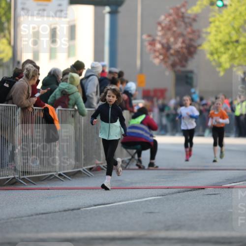 27.04.2024 - Das Zehntel Fuchs,  Jonas http://msf.ph/oto/6100814 27.04.2024 08:48:55 Ziel 1252, 2317, 2355, 2663, 2818, 2848, 3177, 3382, 3402, 3465, 3657, 3873, 3924 meine-sportfotos.de