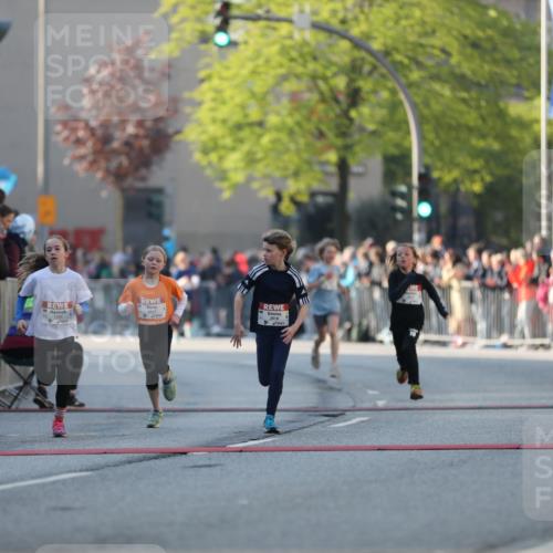27.04.2024 - Das Zehntel Fuchs,  Jonas http://msf.ph/oto/6100829 27.04.2024 08:48:58 Ziel 1252, 1480, 2355, 2663, 2818, 2848, 3382, 3402, 3465, 3657, 3873, 3924 meine-sportfotos.de