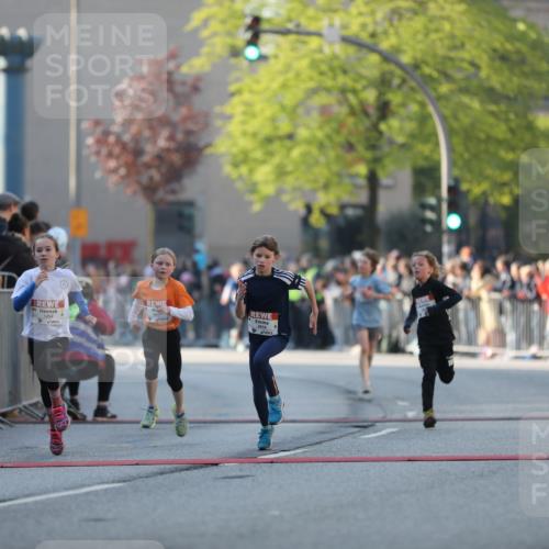 27.04.2024 - Das Zehntel Fuchs,  Jonas http://msf.ph/oto/6100831 27.04.2024 08:48:58 Ziel 1252, 1480, 2355, 2663, 2818, 2848, 3382, 3402, 3465, 3657, 3873, 3924 meine-sportfotos.de