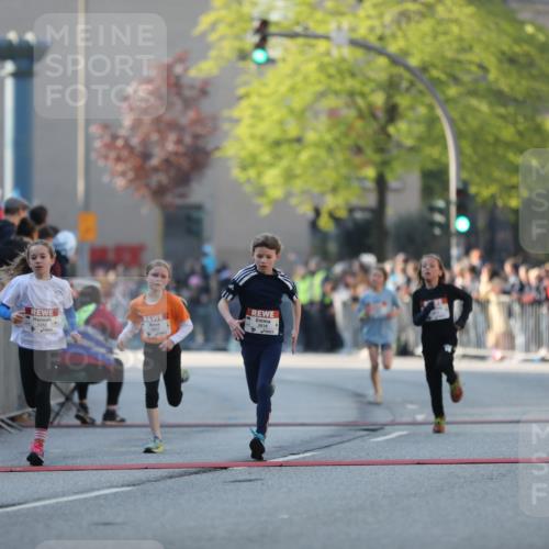 27.04.2024 - Das Zehntel Fuchs,  Jonas http://msf.ph/oto/6100833 27.04.2024 08:48:58 Ziel 1252, 1480, 2355, 2663, 2818, 2848, 3382, 3402, 3465, 3657, 3873, 3924 meine-sportfotos.de