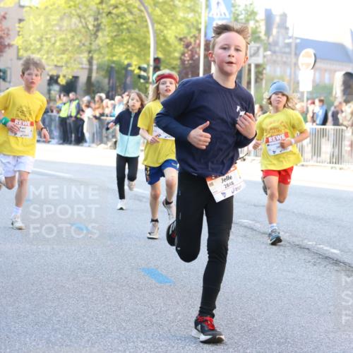 27.04.2024 - Das Zehntel Strokosch-Dieckow http://msf.ph/oto/6100850 27.04.2024 08:48:46 Laufen 1252, 2663, 2818, 2848, 3177, 3382, 3402, 3465, 3657, 3873, 3924 meine-sportfotos.de