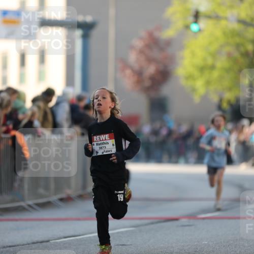 27.04.2024 - Das Zehntel Fuchs,  Jonas http://msf.ph/oto/6100866 27.04.2024 08:49:02 Ziel 1252, 1480, 1491, 1498, 2355, 2818, 3657, 3873, 3924 meine-sportfotos.de