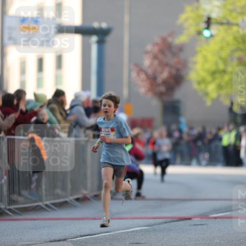 27.04.2024 - Das Zehntel Fuchs,  Jonas http://msf.ph/oto/6100889 27.04.2024 08:49:05 Ziel 1252, 1480, 1491, 1498, 2355, 2599, 2805, 2818, 3657, 3873 meine-sportfotos.de