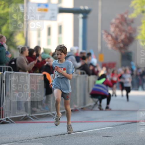 27.04.2024 - Das Zehntel Fuchs,  Jonas http://msf.ph/oto/6100895 27.04.2024 08:49:05 Ziel 1252, 1480, 1491, 1498, 2355, 2599, 2805, 2818, 3657, 3873 meine-sportfotos.de