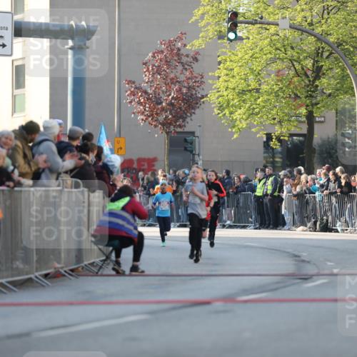27.04.2024 - Das Zehntel Fuchs,  Jonas http://msf.ph/oto/6100921 27.04.2024 08:49:07 Ziel 1252, 1480, 1491, 1498, 2355, 2599, 2805, 2818, 3443, 3657, 3703, 3783, 3873 meine-sportfotos.de