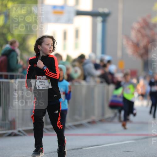 27.04.2024 - Das Zehntel Fuchs,  Jonas http://msf.ph/oto/6100997 27.04.2024 08:49:17 Ziel 1326, 1491, 1498, 1935, 2264, 2599, 2805, 2839, 3169, 3173, 3443, 3619, 3703, 3783 meine-sportfotos.de