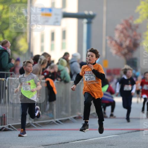 27.04.2024 - Das Zehntel Fuchs,  Jonas http://msf.ph/oto/6101006 27.04.2024 08:49:19 Ziel 1326, 1491, 1498, 1935, 2264, 2599, 2805, 2839, 3169, 3173, 3443, 3619, 3703, 3783 meine-sportfotos.de