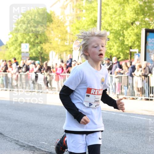 27.04.2024 - Das Zehntel Strokosch-Dieckow http://msf.ph/oto/6101082 27.04.2024 08:48:28 Laufen 1452, 2222, 2352, 2824, 3900 meine-sportfotos.de