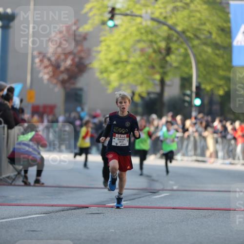27.04.2024 - Das Zehntel Fuchs,  Jonas http://msf.ph/oto/6101094 27.04.2024 08:49:32 Ziel 1326, 1935, 3238, 3241, 3453, 3619, 3784, 3819 meine-sportfotos.de